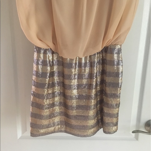 Nude formal dress - Picture 2 of 3