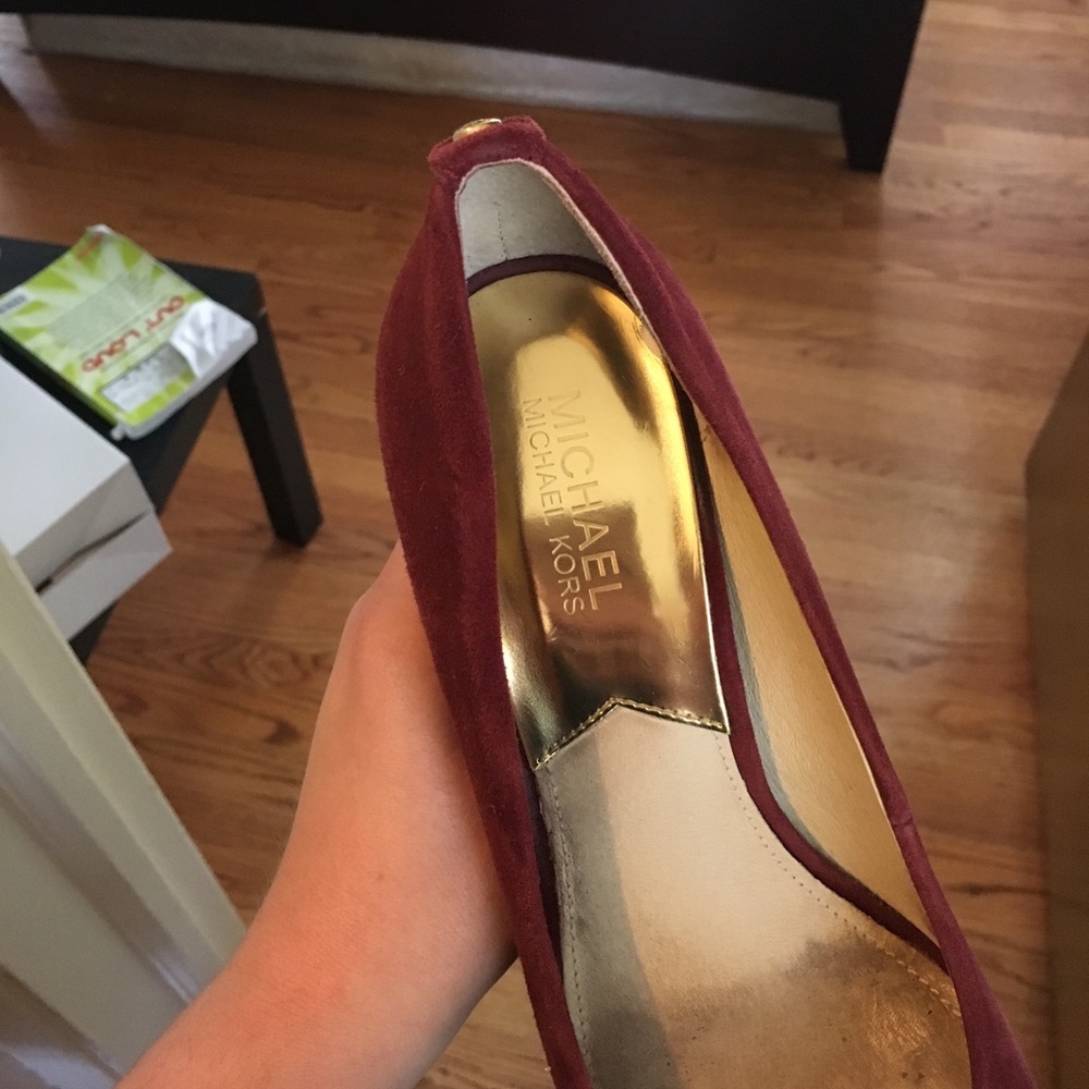 Michael kors burgundy heels