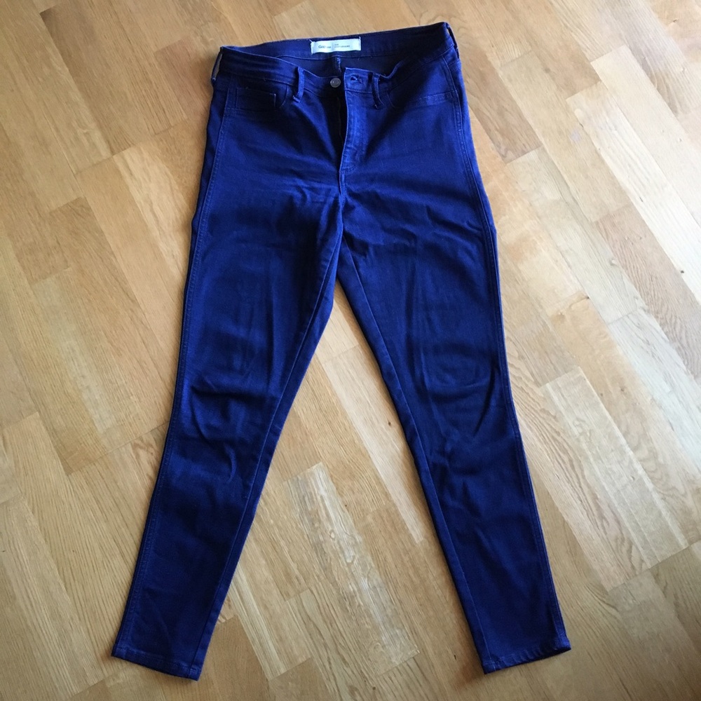 Like new Gap dark legging jeans (jeggings)