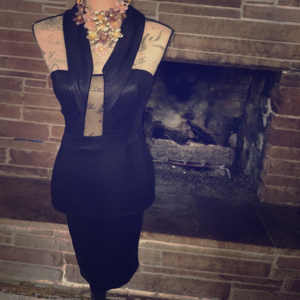 This cute black dress 💕On sale