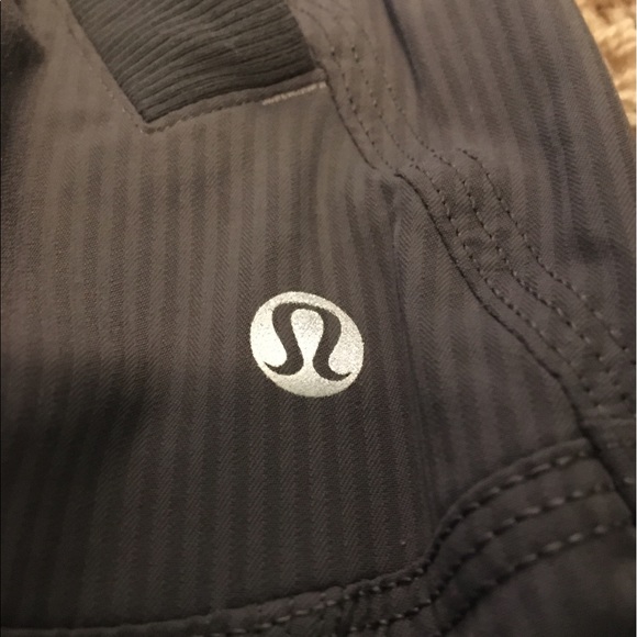 Lululemon Studio pants dance size 2 - Picture 3 of 4