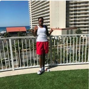 Meet your Posher, Nina