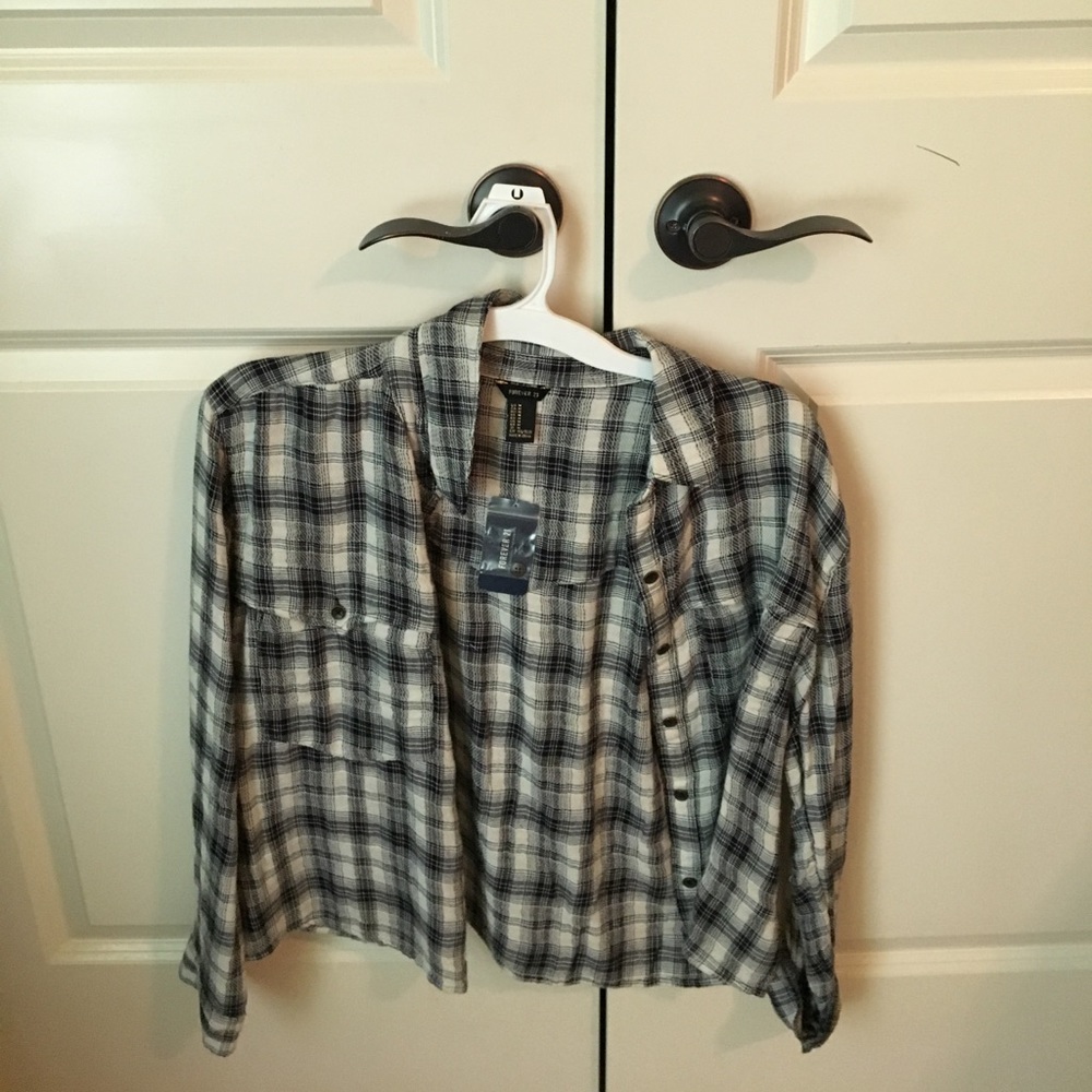 plaid forever 21 shirt medium black and white