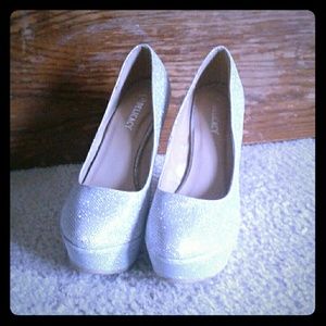 Delicacy wedge heels