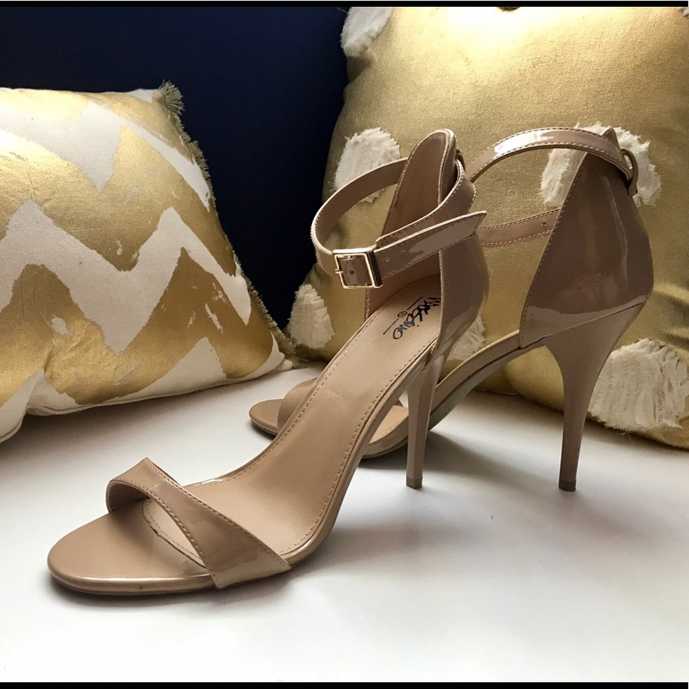 Mossimo Nude Stiletto