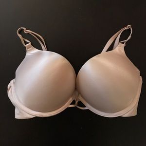 Victoria's Secret Miraculous Plunge Push-Up Bra