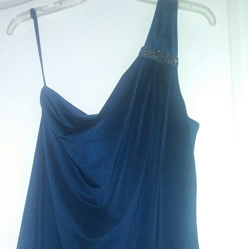 ⭕DONATED⭕  One sleeve dressy shirt