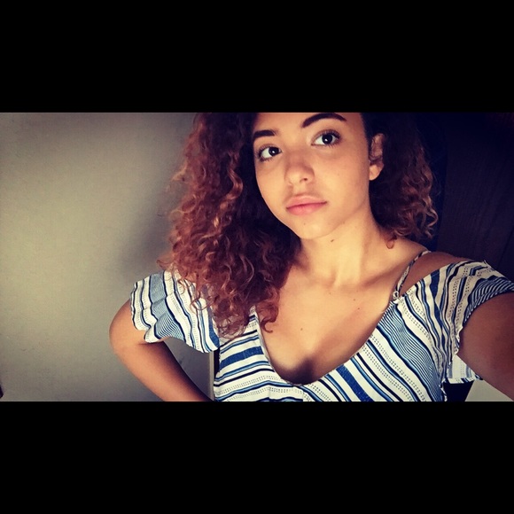 Meet your Posher, Carola - Picture 3 of 4