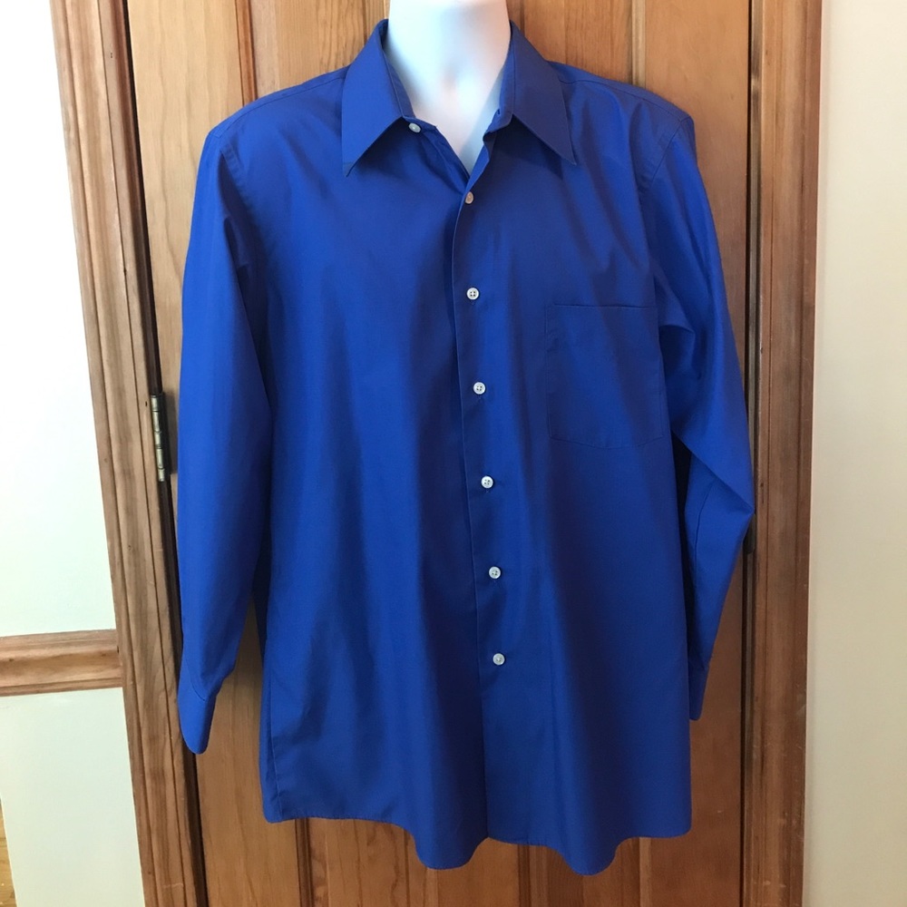 Royal Blue Van Heusen Button Down 👔