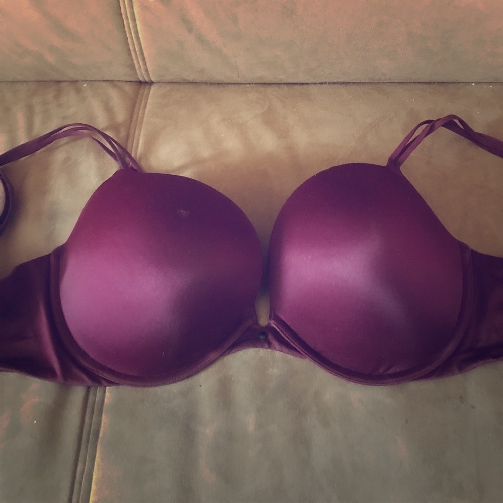 Victoria Secret Very Sexy 36DD