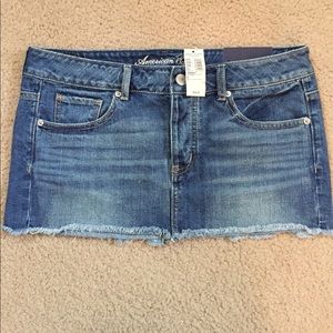 BNWT American Eagle Denim Skirt Size 8
