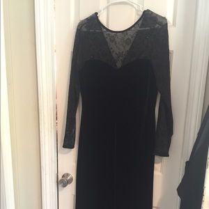 Robbie Bee Velvet Dress