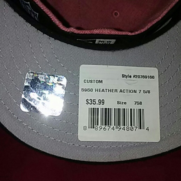 New Era Fitted Cap - Picture 2 of 3