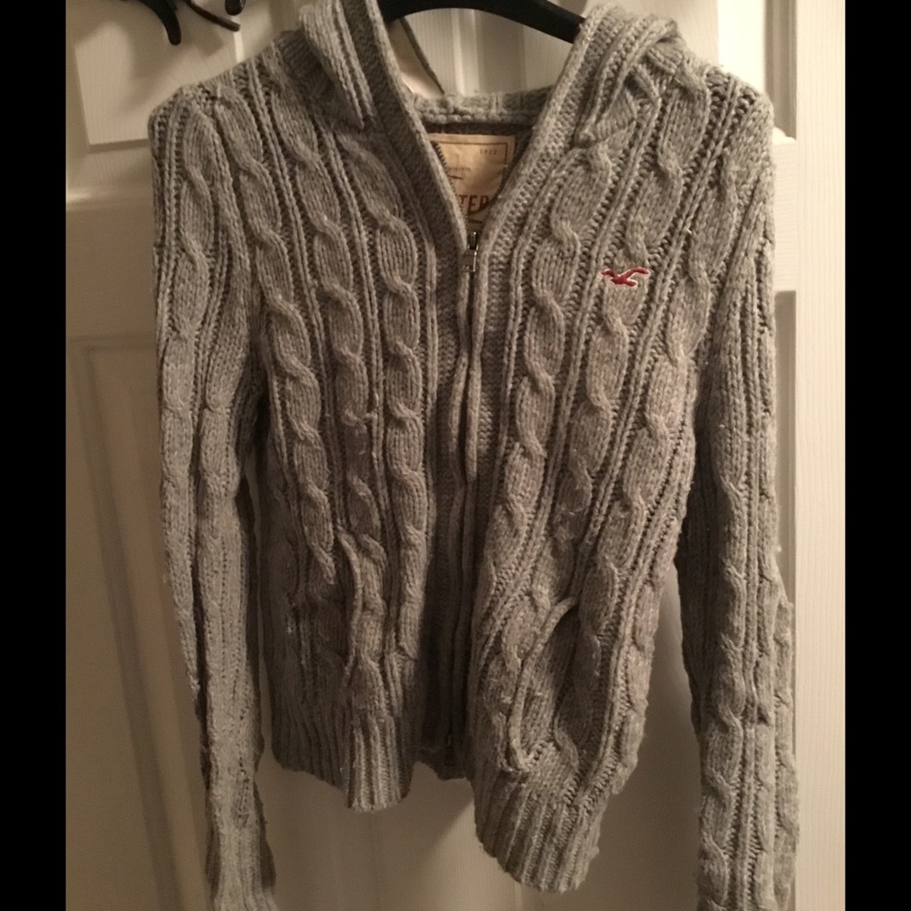 Hollister sweater