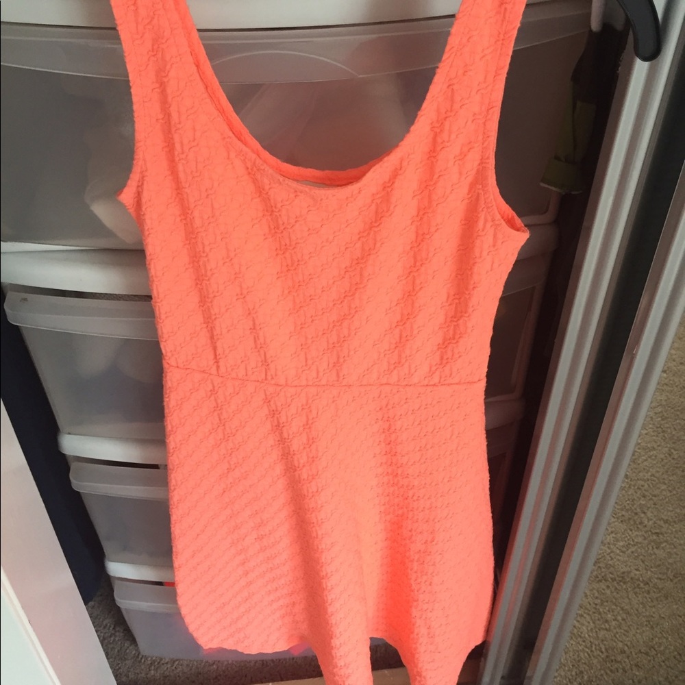 Coral dress size xs