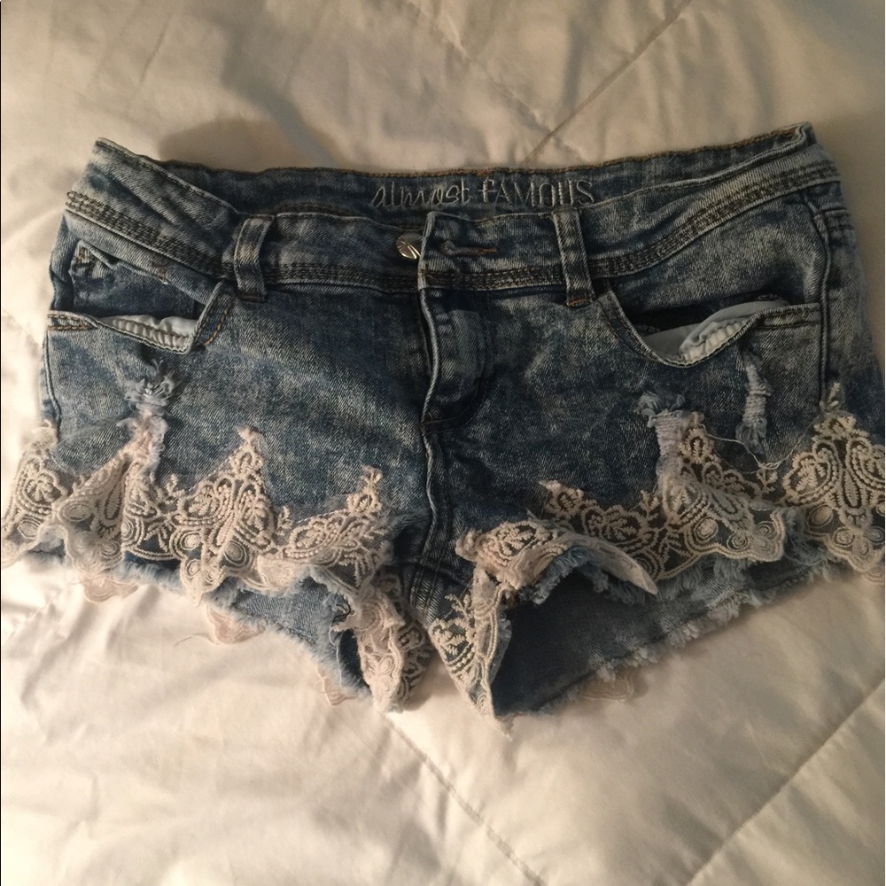 Shorts - Picture 2 of 4