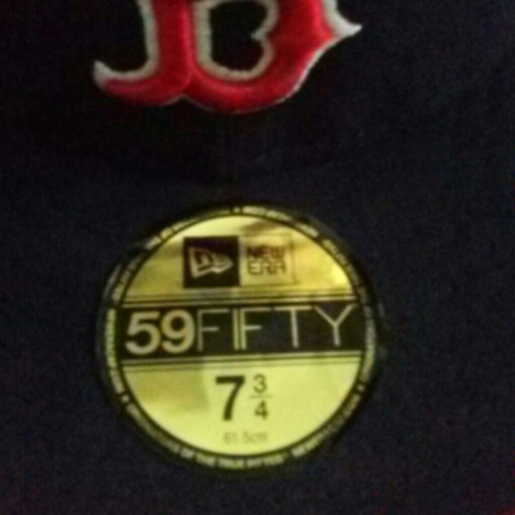 New Era Fitted Cap - Picture 2 of 2