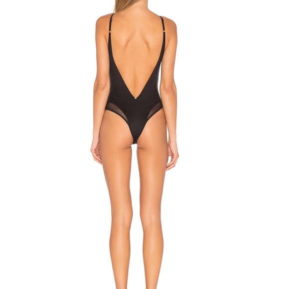 << Mesh V Neck Black Body Suit >> - Picture 3 of 3