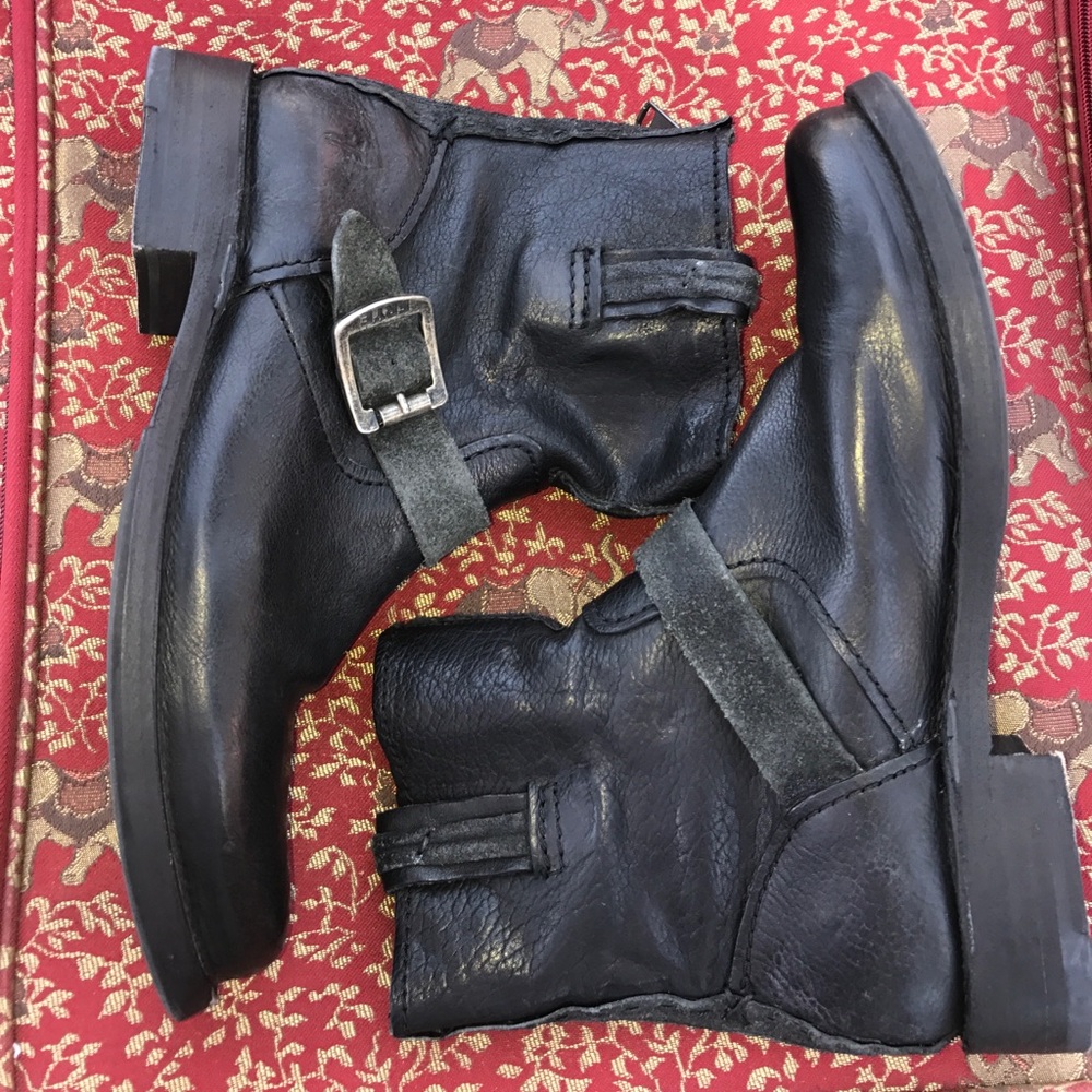 Frye Vicky Artisan Back Zip Black Leather Boot