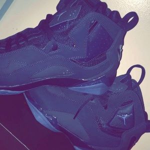 Navy blue jordan true flights