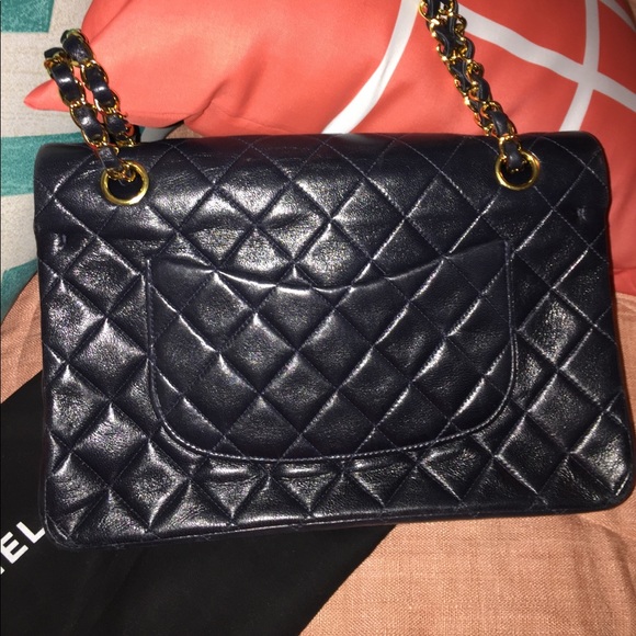 SOLD ON M 💋💋💋Chanel bag navy - Picture 5 of 8
