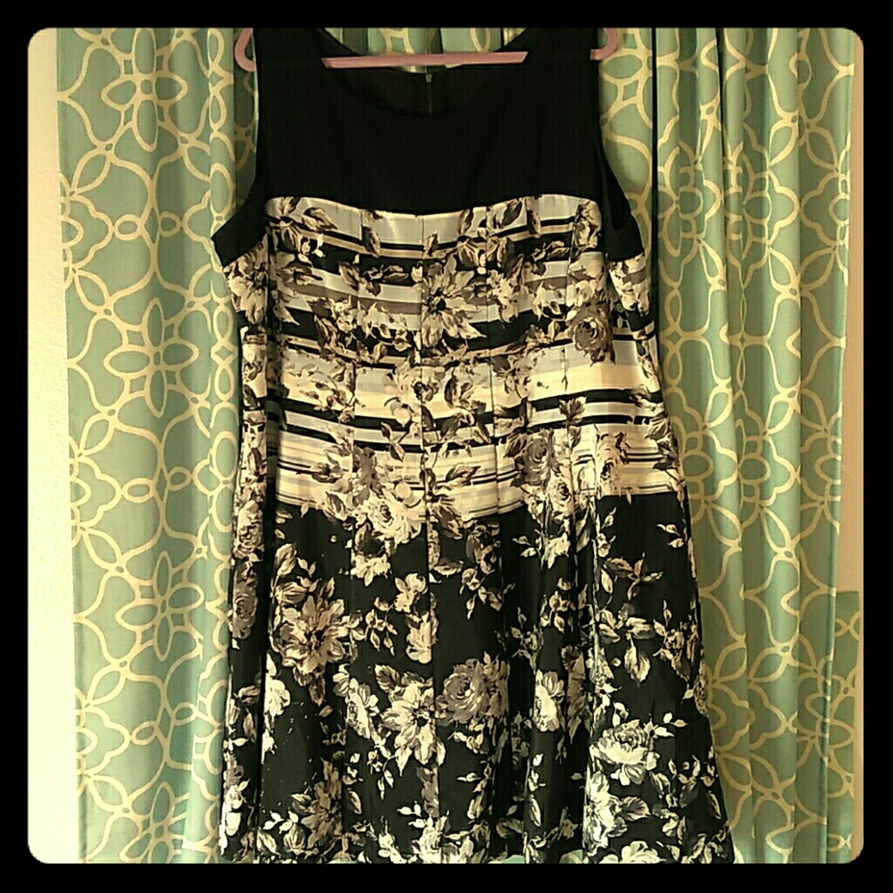 Julian Taylor NY Dress
