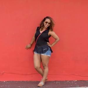 Meet your Posher, Anee