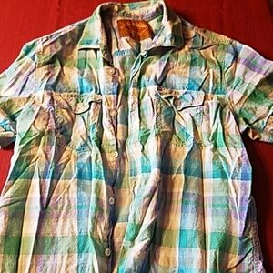 Men's short sleeve plaid shirt