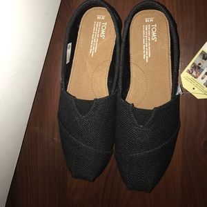 Size 10 men's burlap TOMS
