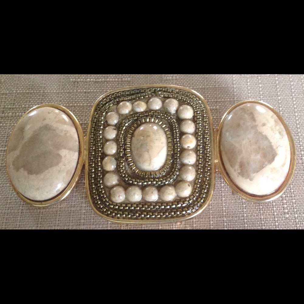 FINAL PRICE neutral  brooch