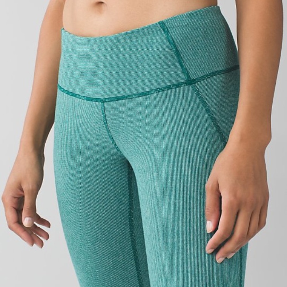 LuluLemon Teal Wunder Under Pants Size 2