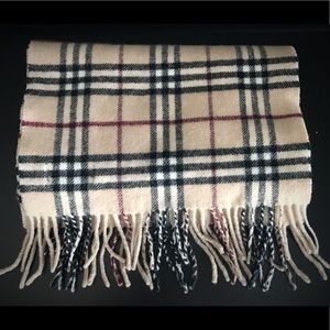 Burberry Nova check wool scarf