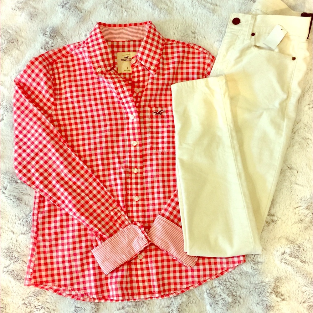 NWOT Hollister tailored.Red Checkered Shirt