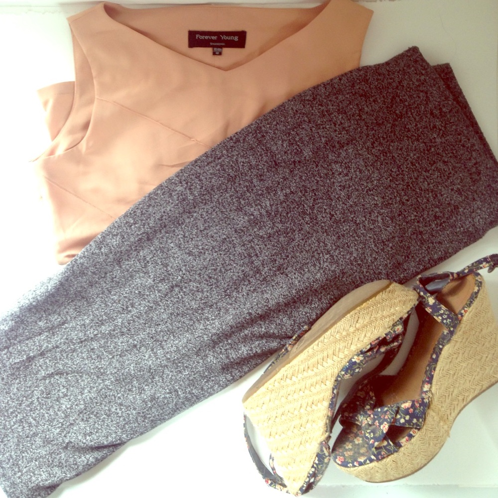 Old Navy Heather Grey Midi Knit Sweater Skirt