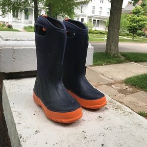 Bogs youth boots- size 12
