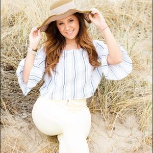 Meet your Posher, Lexa