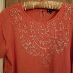 Comfy coral top in coral with embroidery XL