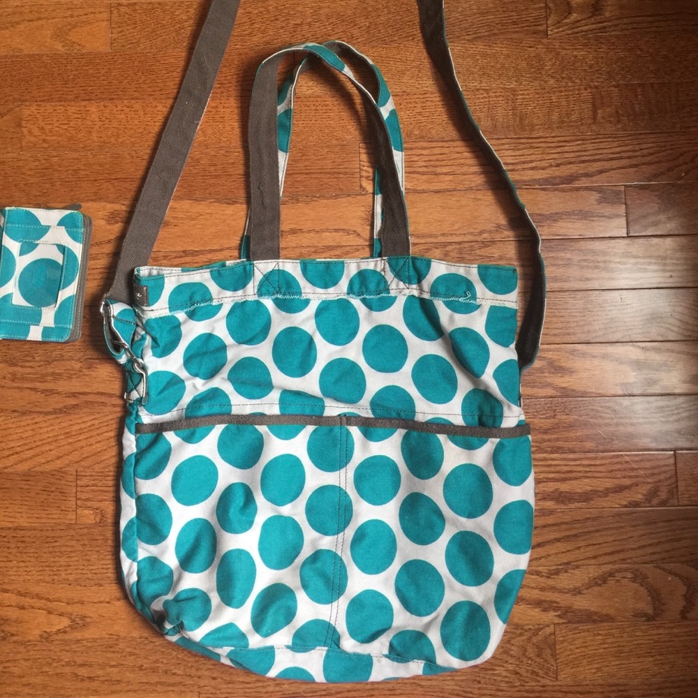 Thirty one Tote with matching wristlet