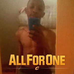 Meet your Posher, Jamesley