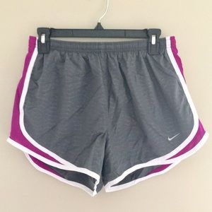 Nike Women's Dry Tempo Running Shorts - Size M