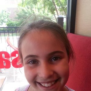 Meet your Posher, Kayla