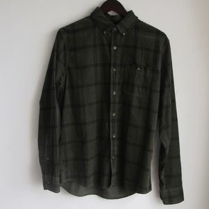 DONATING SOON!! Hollister Men's Green Plaid Shirt