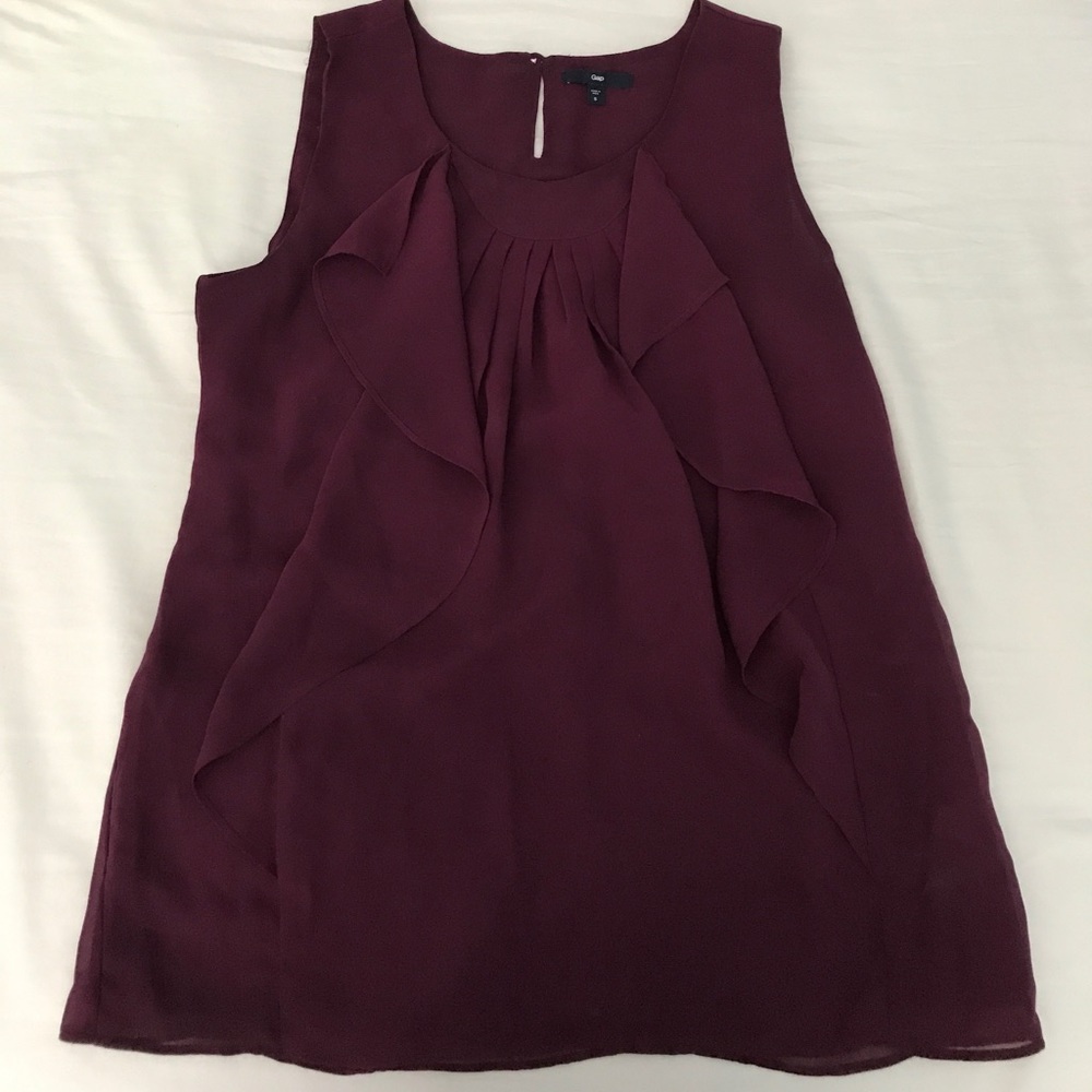 Beautiful ruffled top!