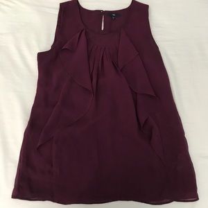 Beautiful ruffled top!