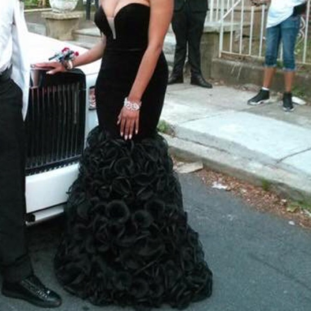 Prom Dress - Picture 2 of 2