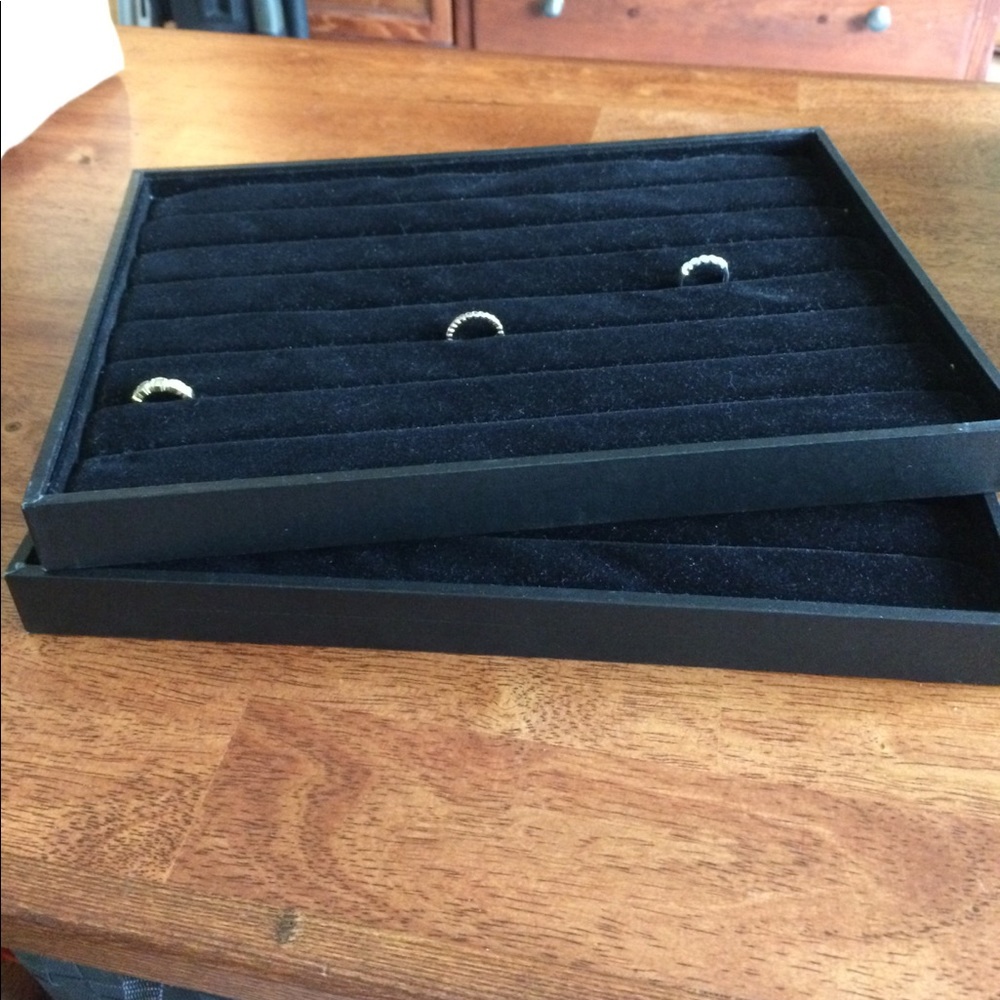 Set of 2 ring trays