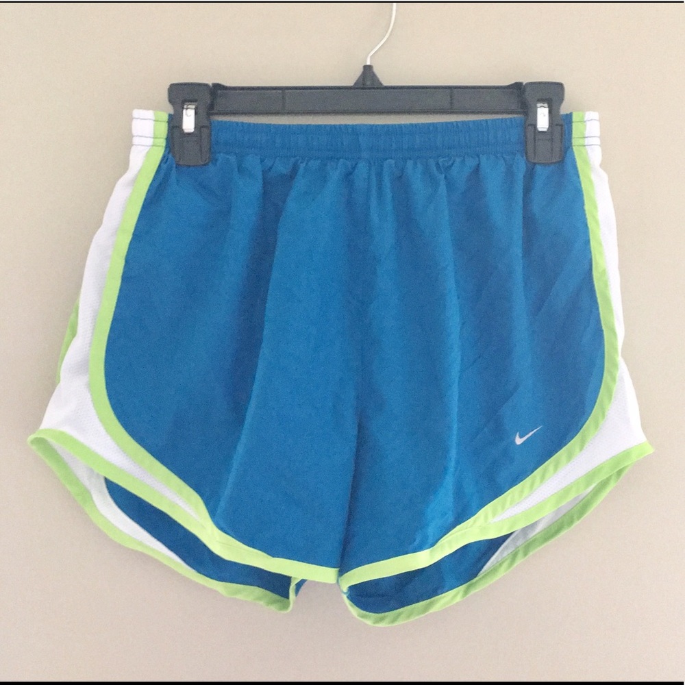 Nike Women's Dry Tempo Running Shorts - Size M