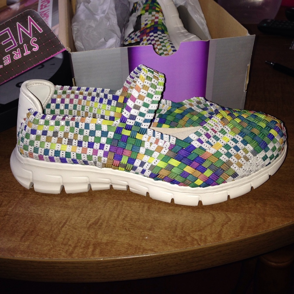 Skechers Good Vibes Mary Jane sneakers 9.5 wide