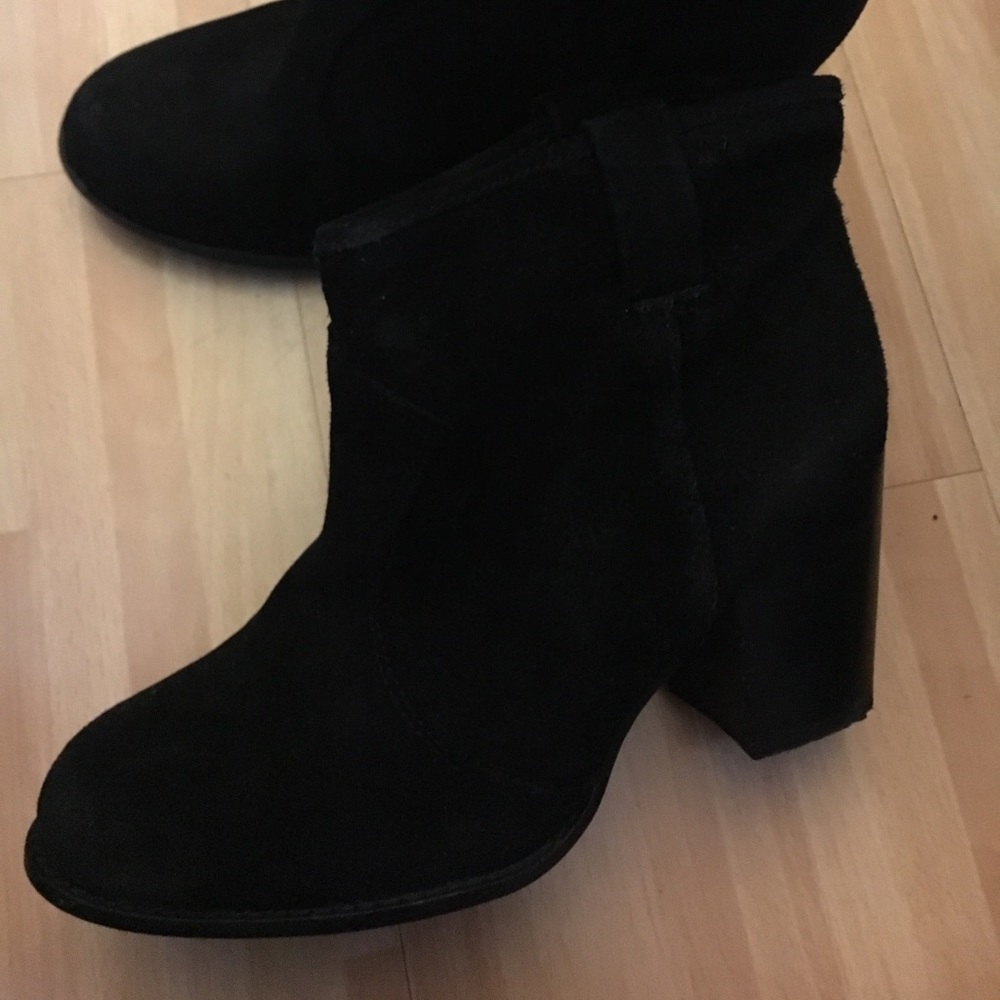 Splendid Lakota black booties