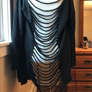 SOLD 🎁 Gothic shredded back cardigan